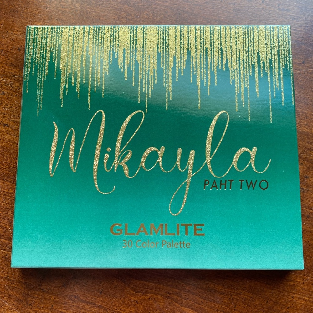 Glamlite Mikayla Paht Two 30 Color Eyeshadow Palette